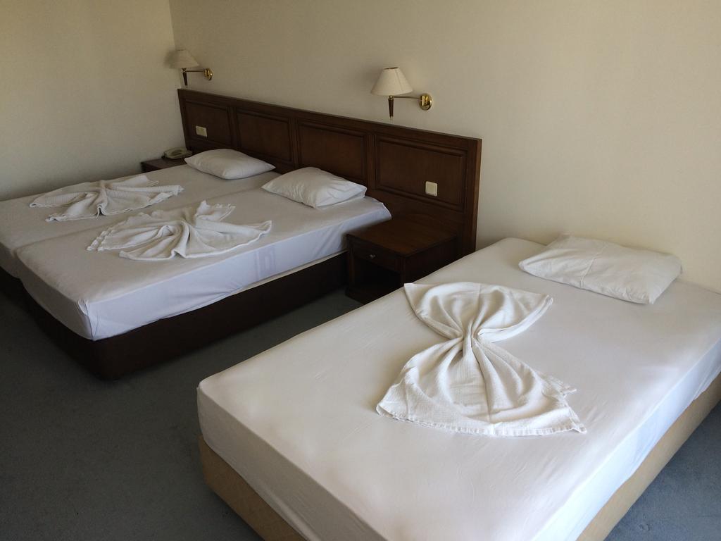 קוסדסי Coastlight Hotel מראה חיצוני תמונה