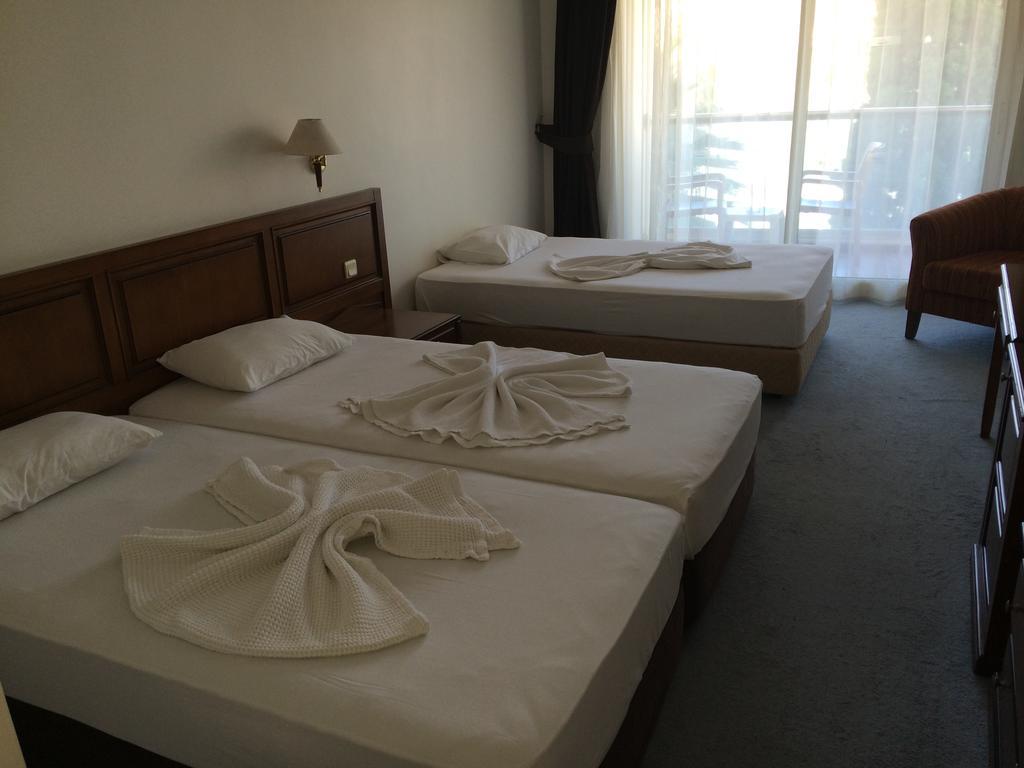 קוסדסי Coastlight Hotel מראה חיצוני תמונה