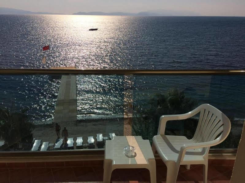 קוסדסי Coastlight Hotel מראה חיצוני תמונה